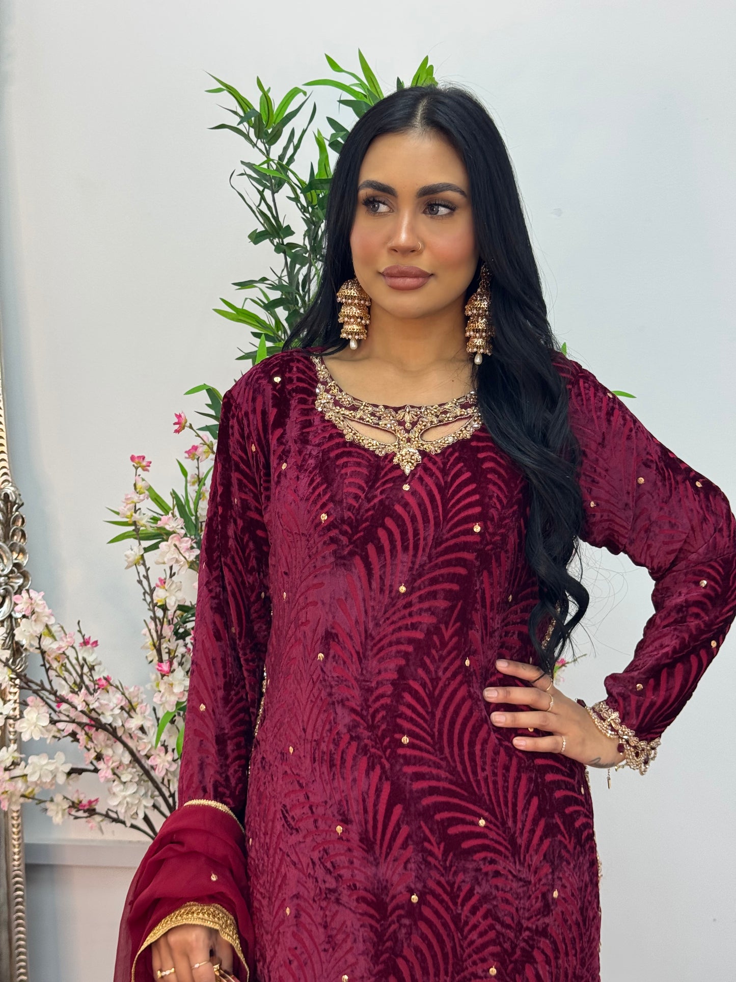 Suhana  - maroon Plachi - AA