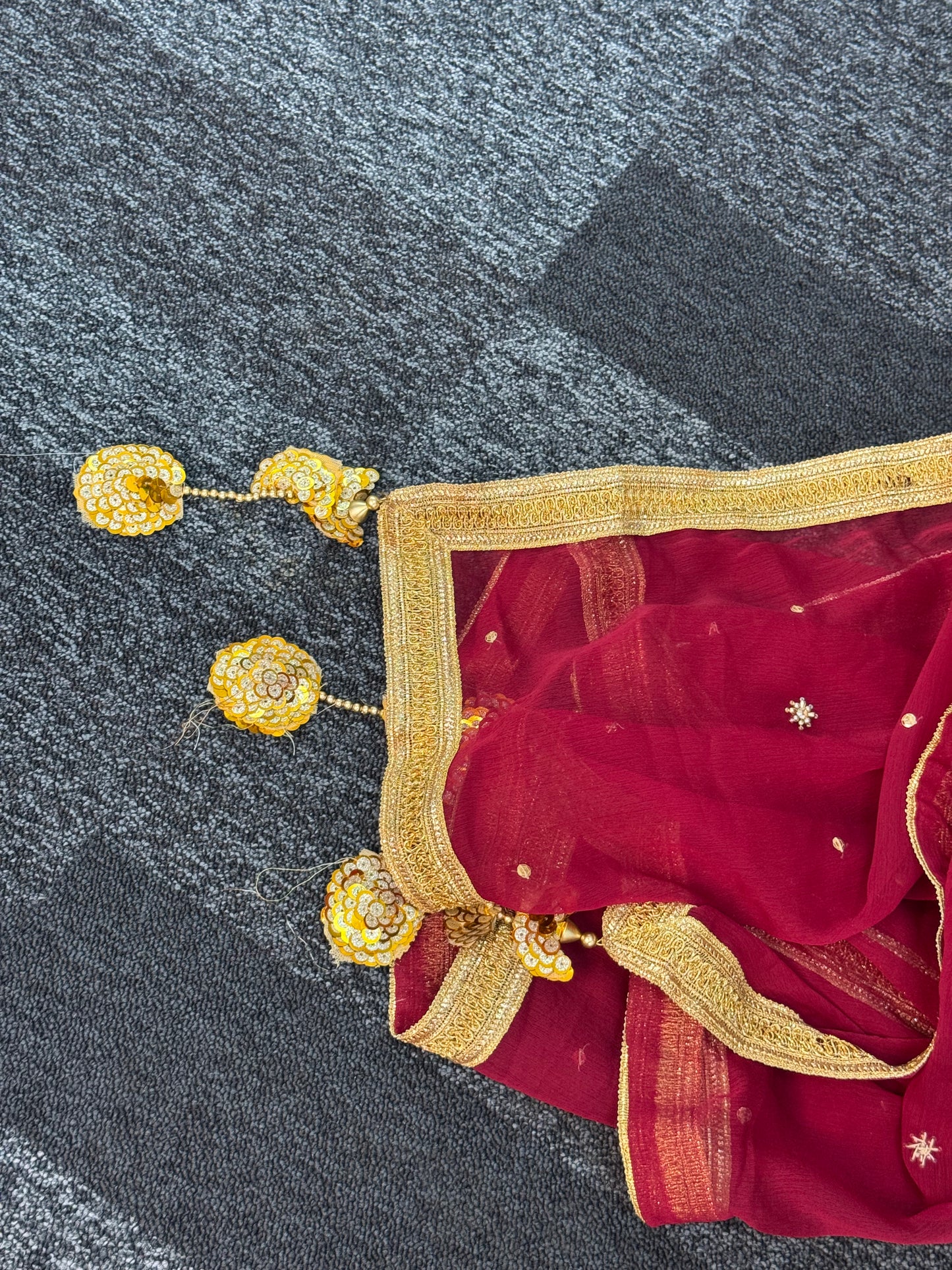 Suhana  - maroon Plachi - AA
