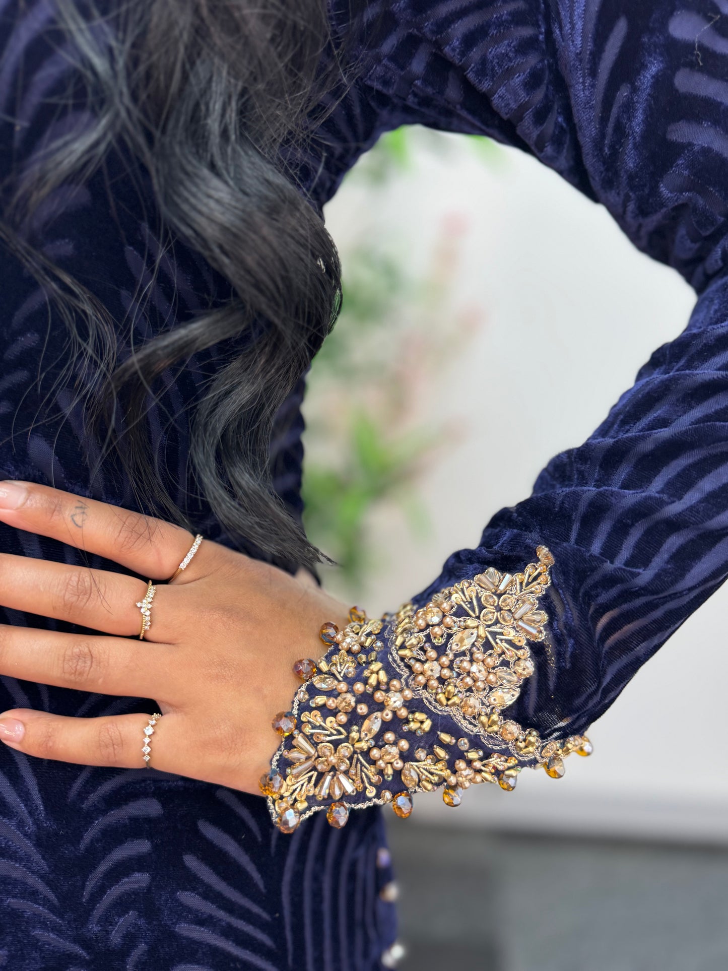 Suhana  - Blue  Plachi - J