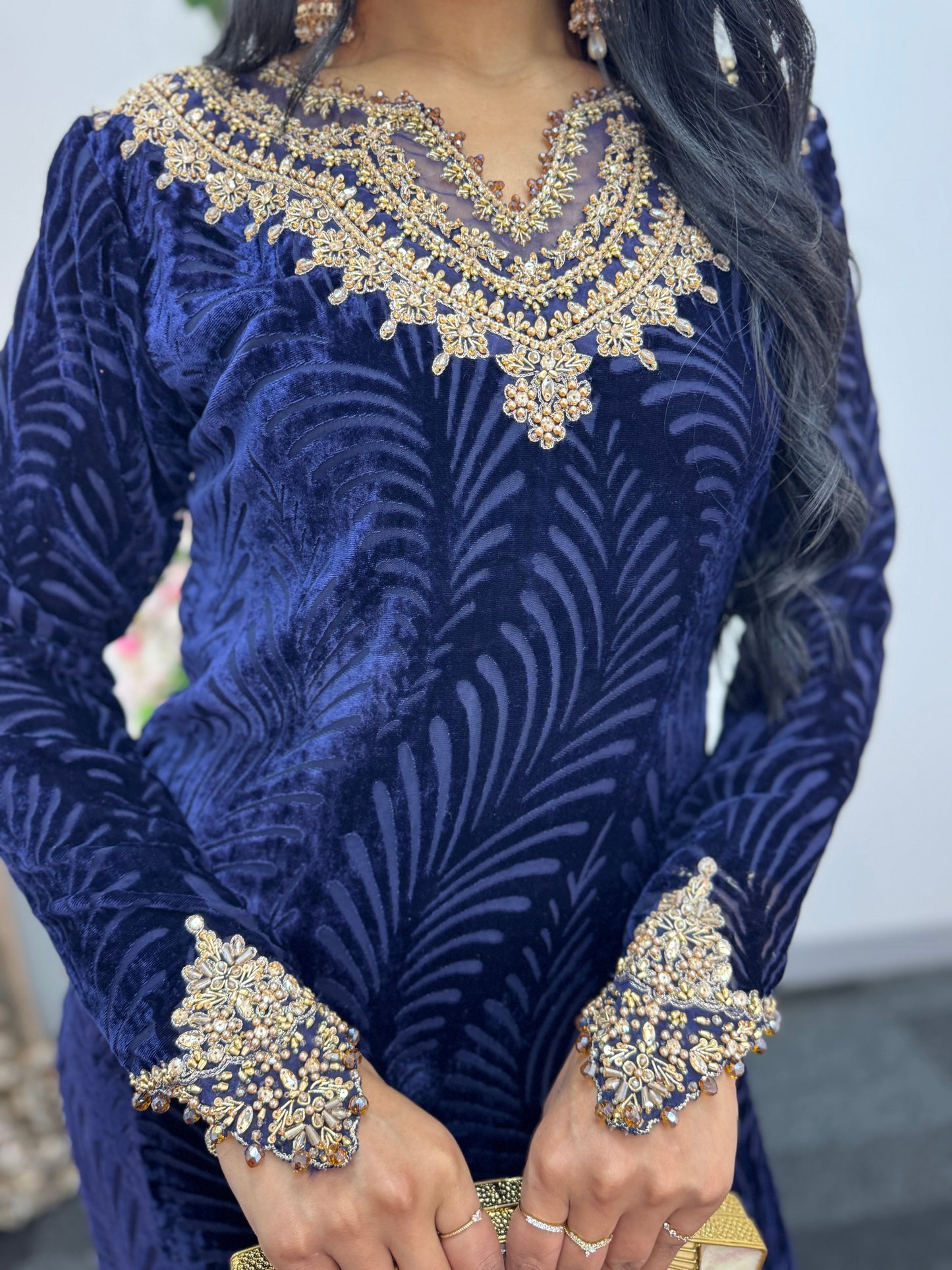 Suhana  - Blue  Plachi - J