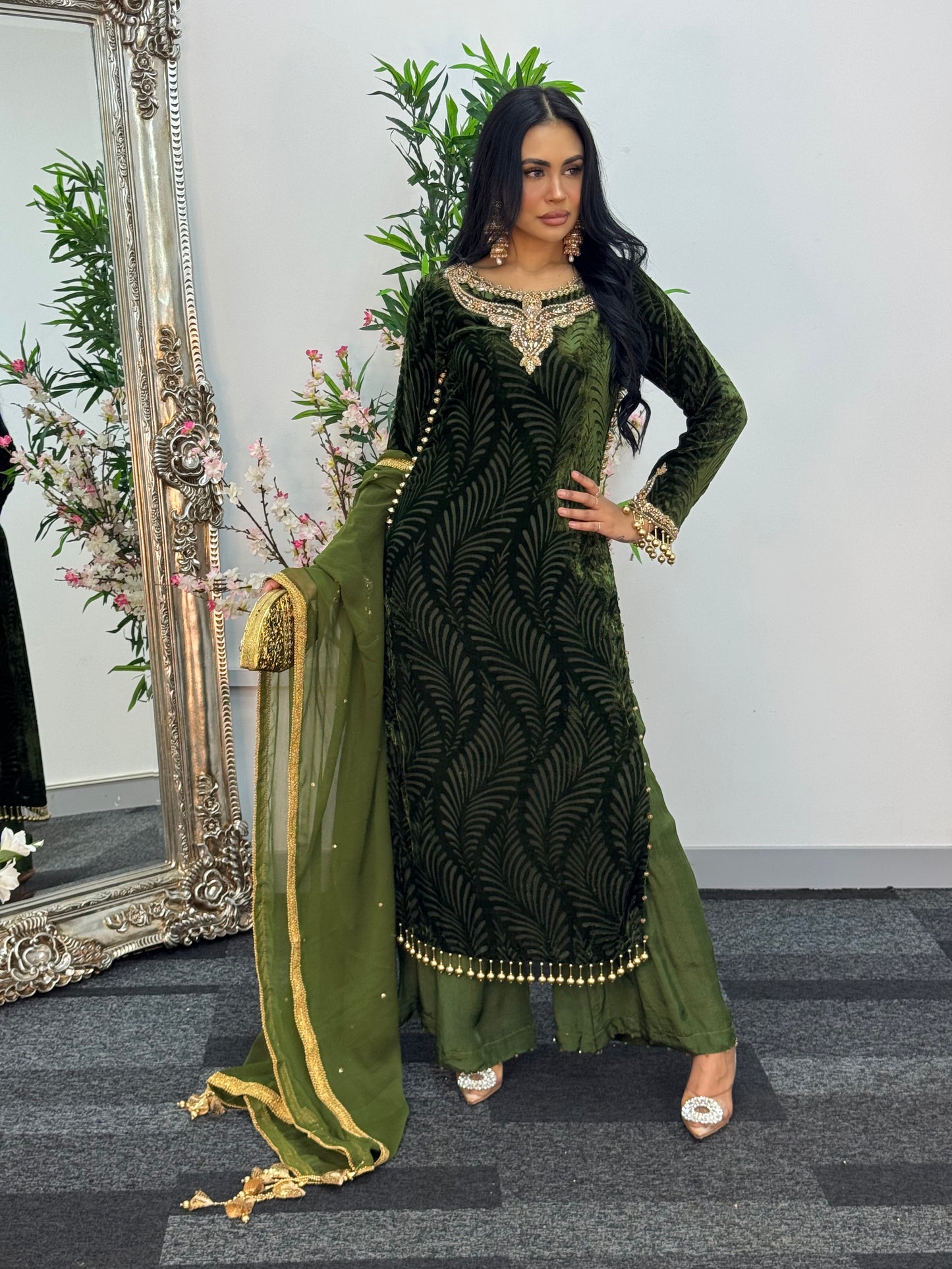 Suhana  - Green  Plachi -  J/AA