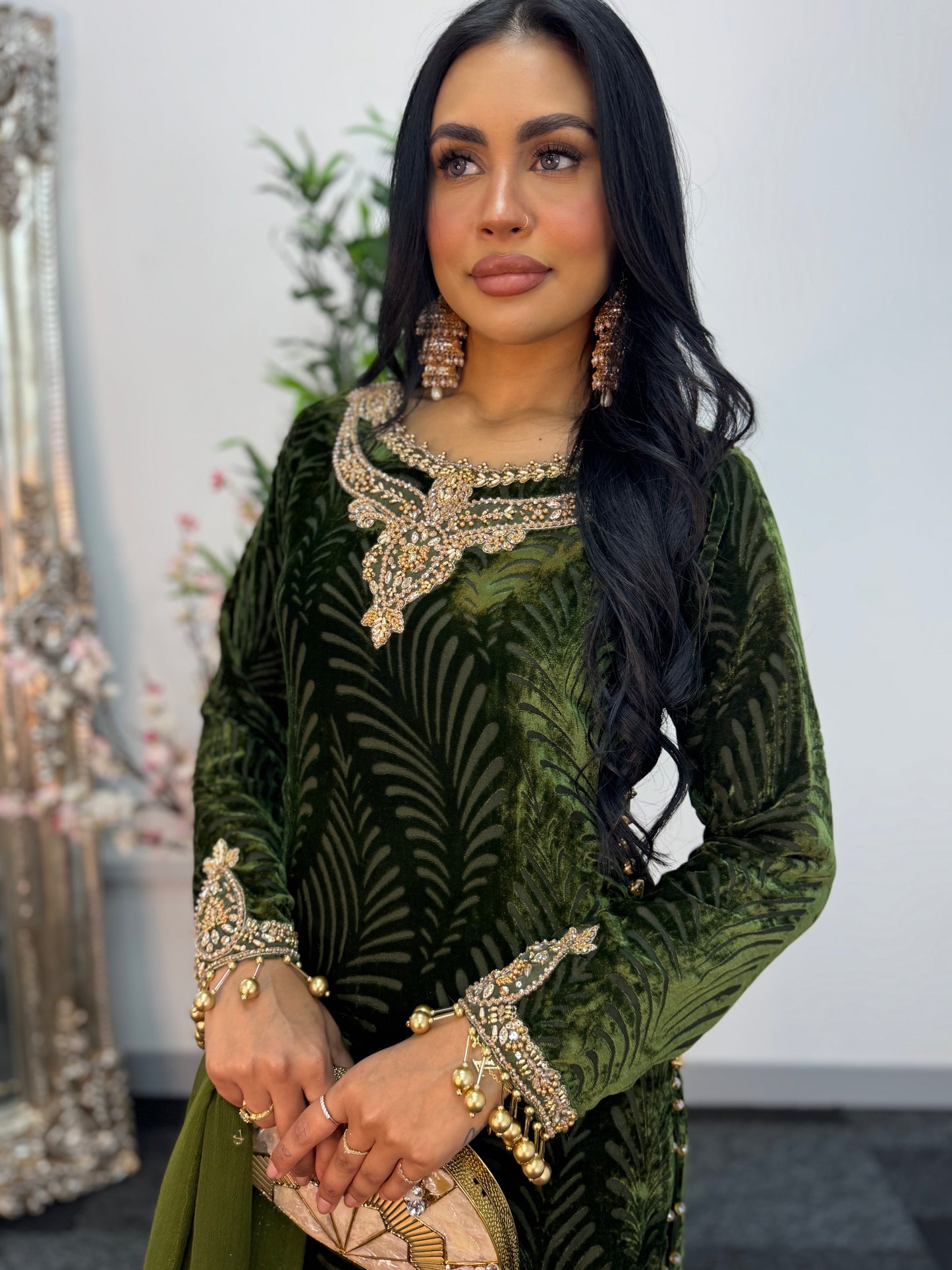Suhana  - Green  Plachi -  J/AA