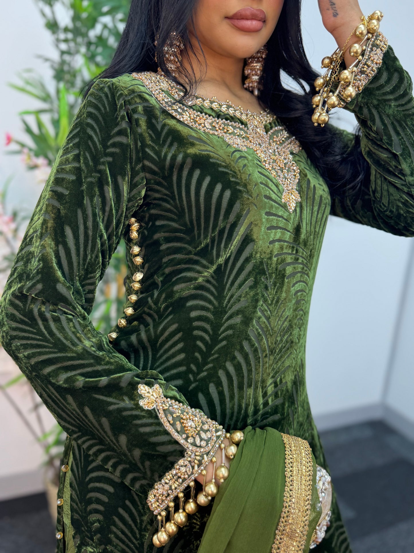 Suhana  - Green  Plachi -  J/AA