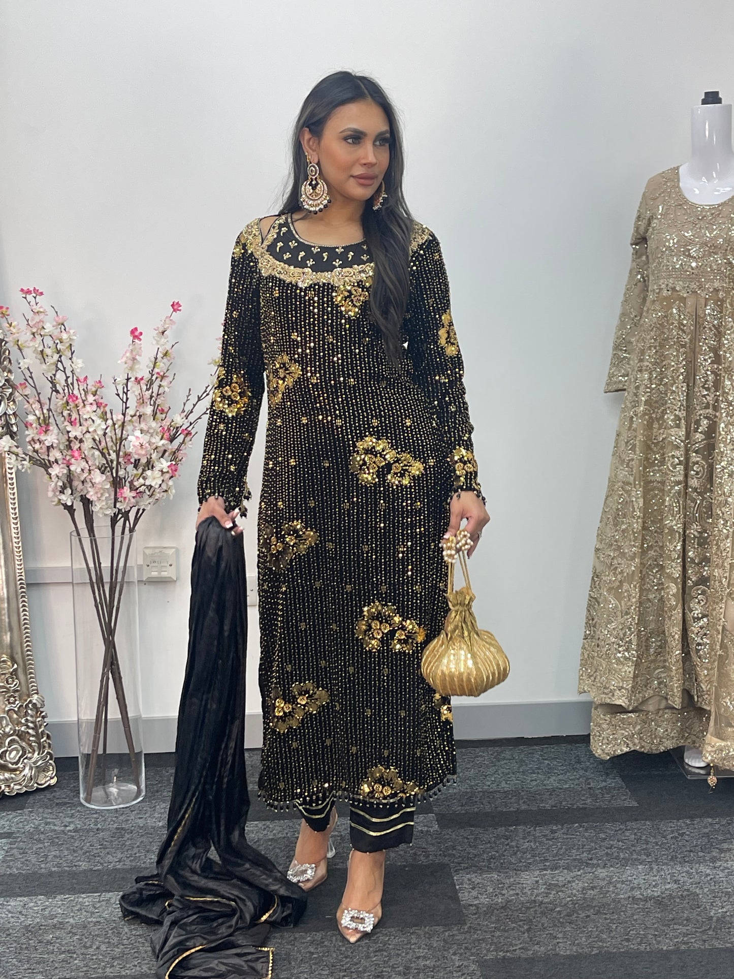 Dil bahar - Cutdana Velvet - Black
