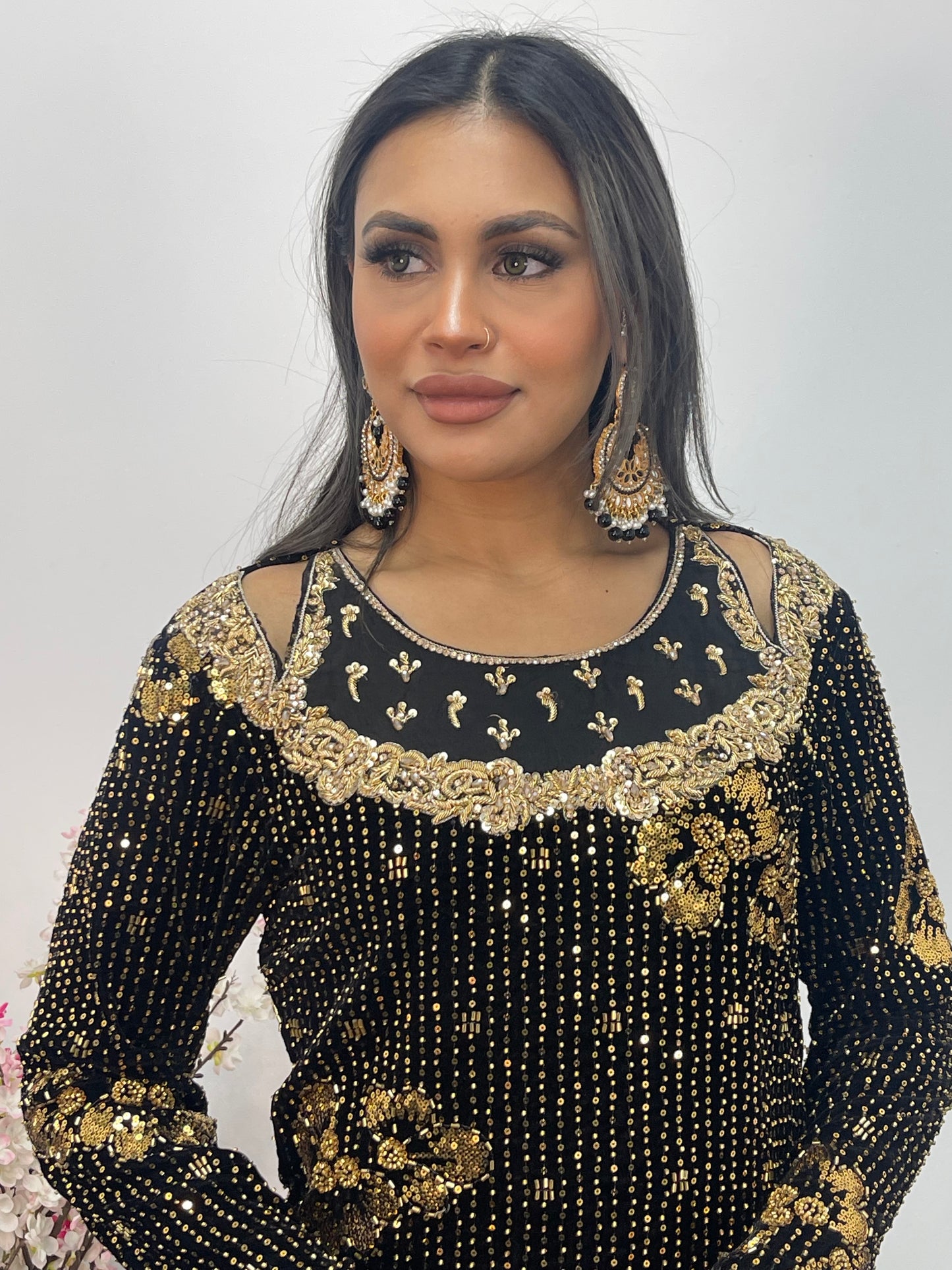 Dil bahar - Cutdana Velvet - Black