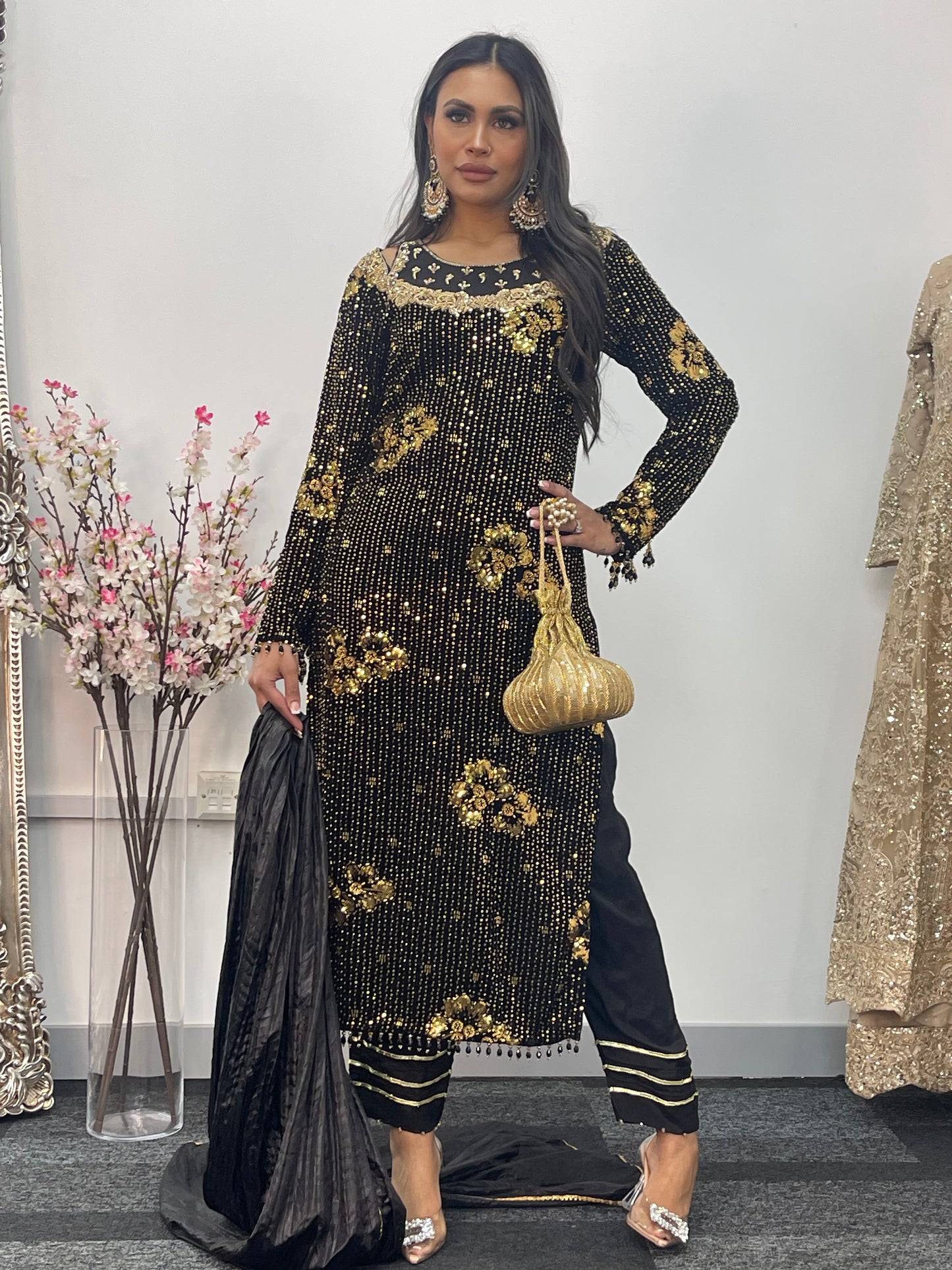 Dil bahar - Cutdana Velvet - Black