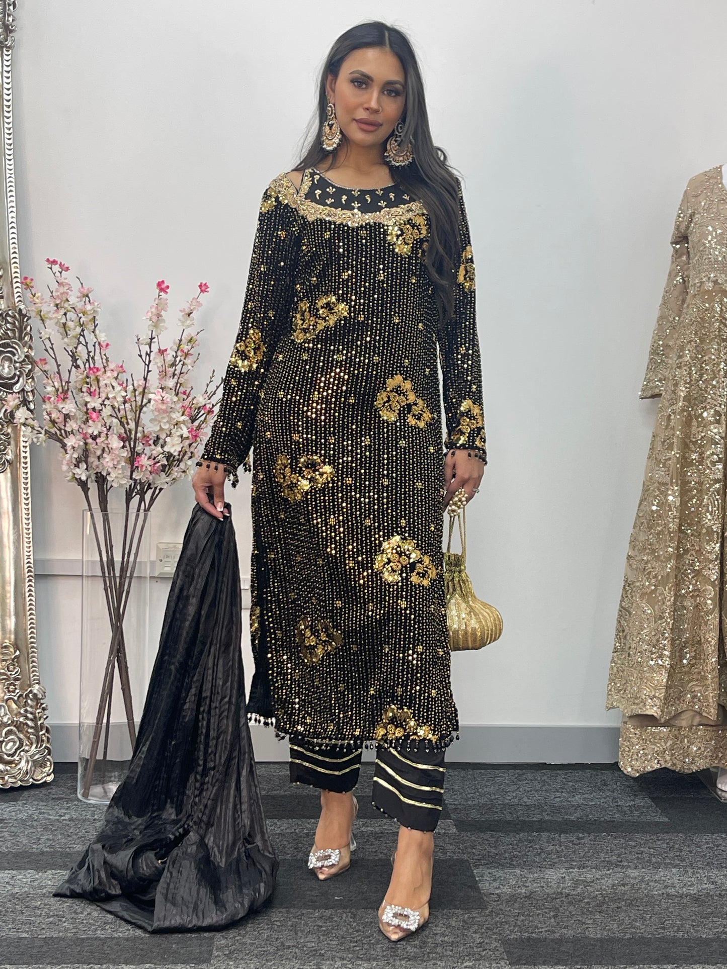 Dil bahar - Cutdana Velvet - Black