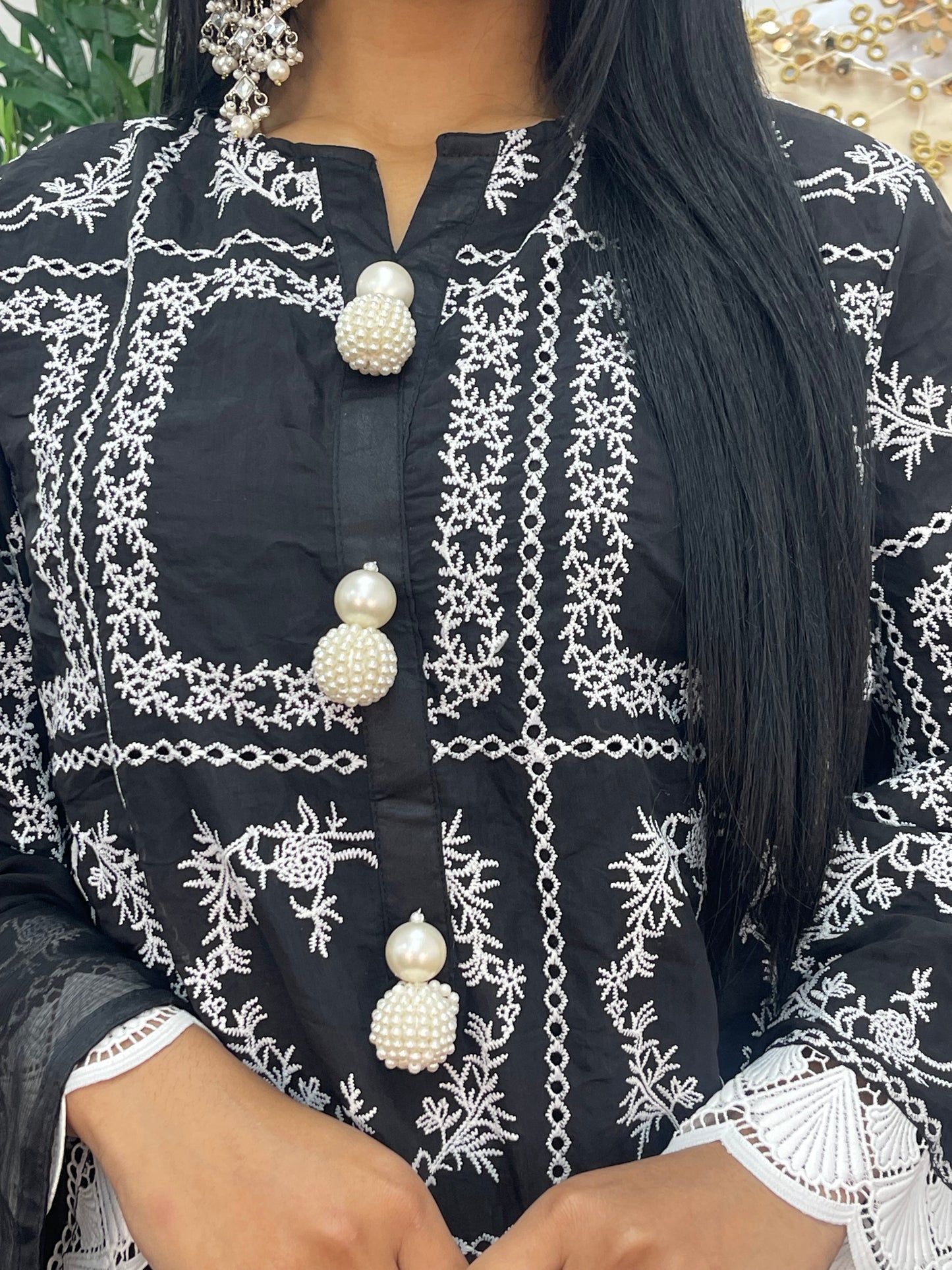 Paper Lawn | Chikankaari - Black - C