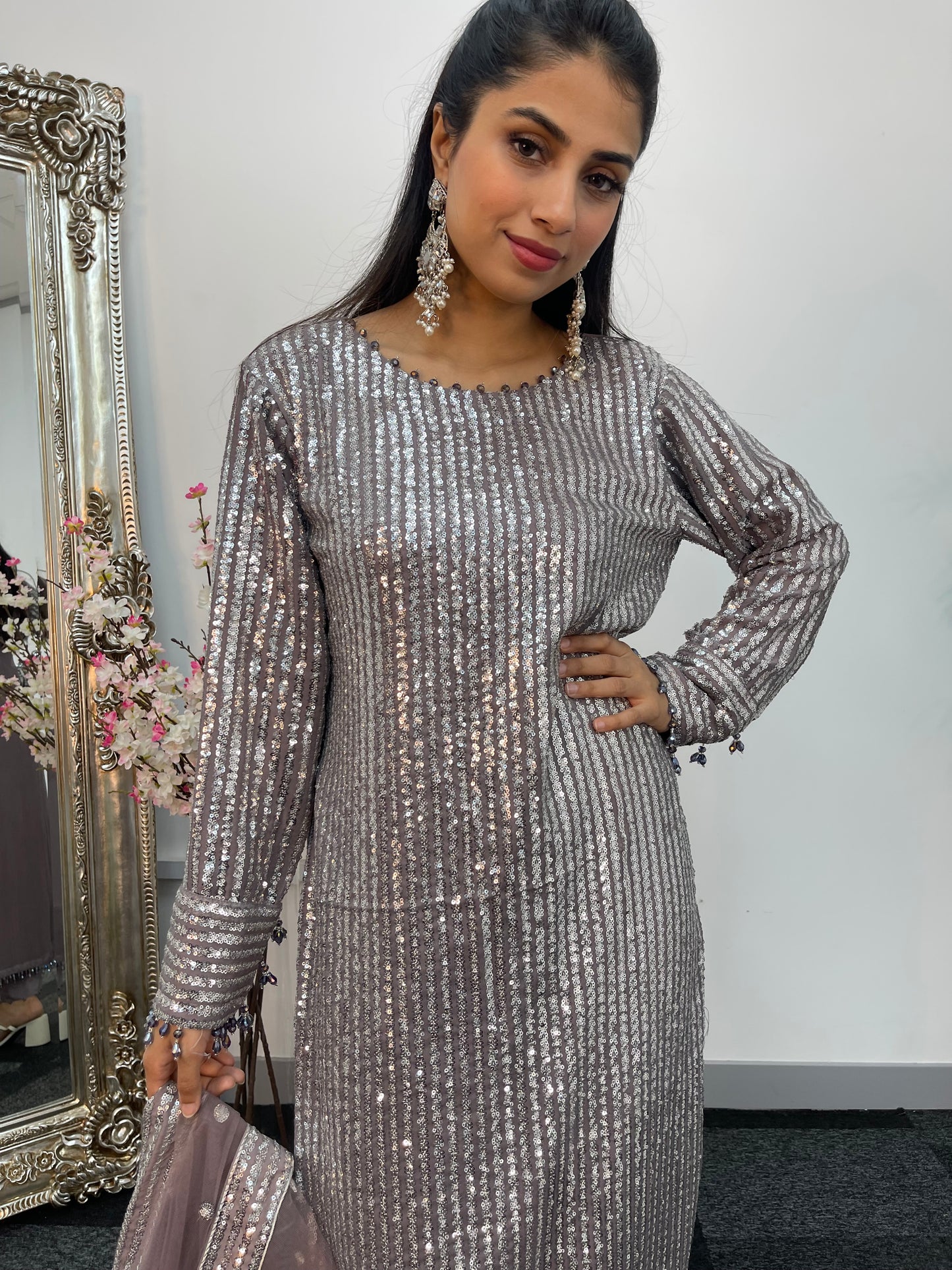 Ballay Ballay - Gray Sequin- Q