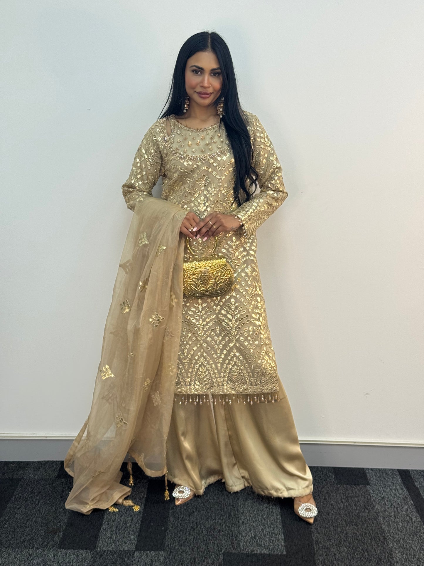 Husn - Gold -