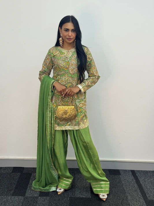 Armani Farshi - Green Paisley