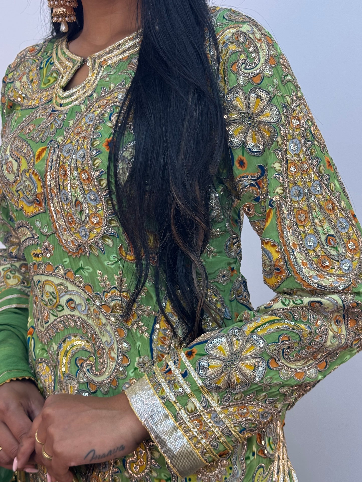 Armani Farshi - Green Paisley
