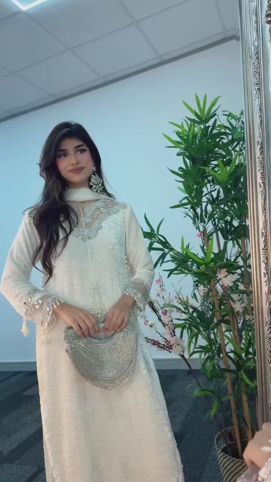 (Preorder 4 weeks) Jheel - White Plachi